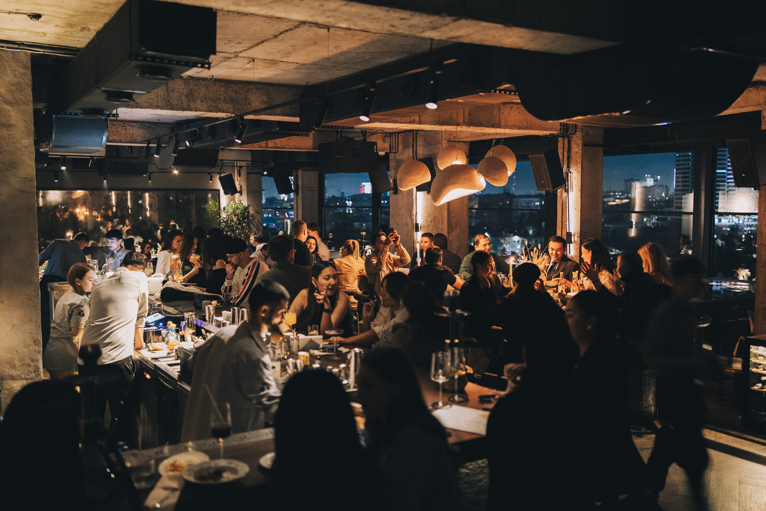 HoReCa — реализованное освещение ресторанного пространства
